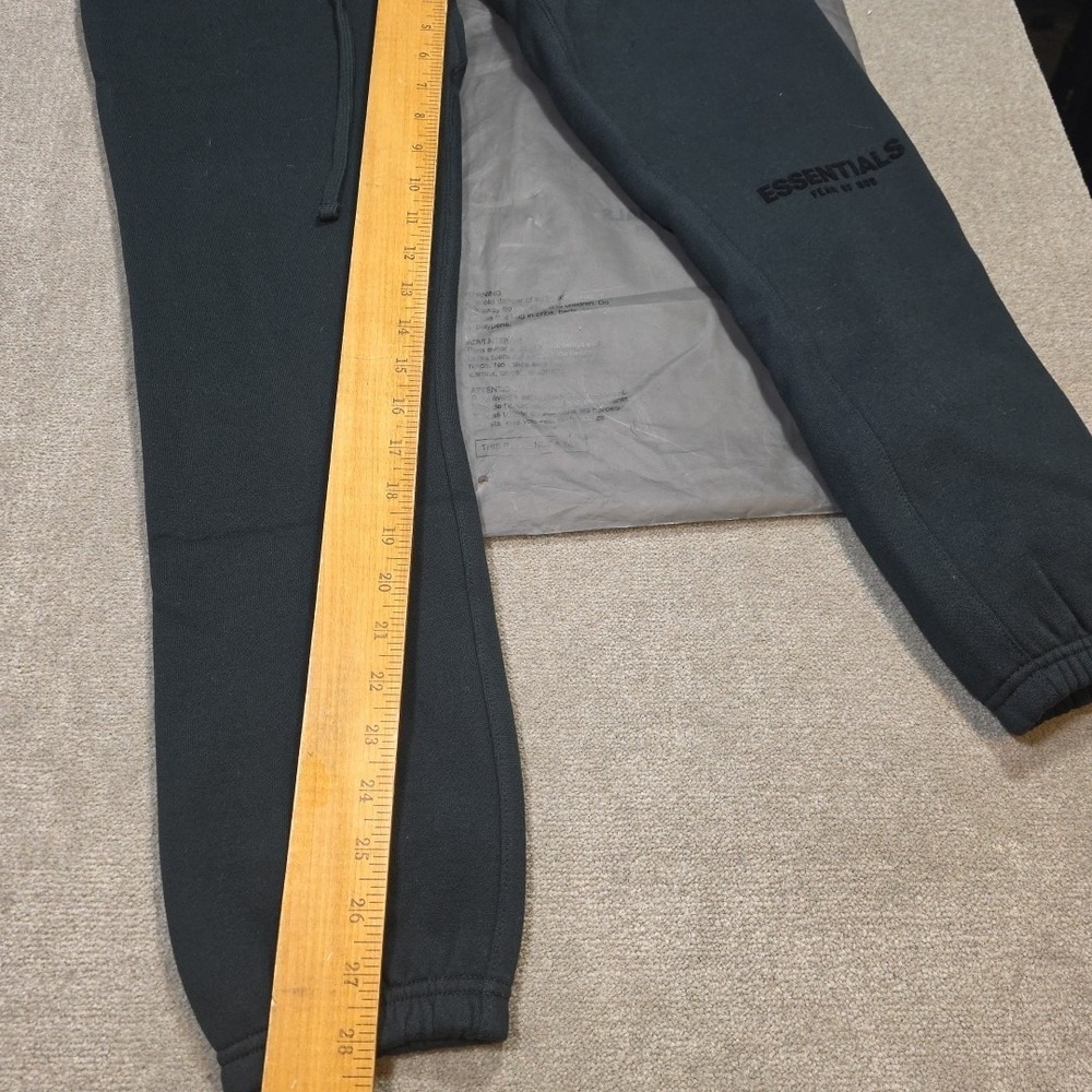 Fear of God Essentials Men's Black Fleece Logo Drawstring Sweatpants Size XS - Picture 6 of 8